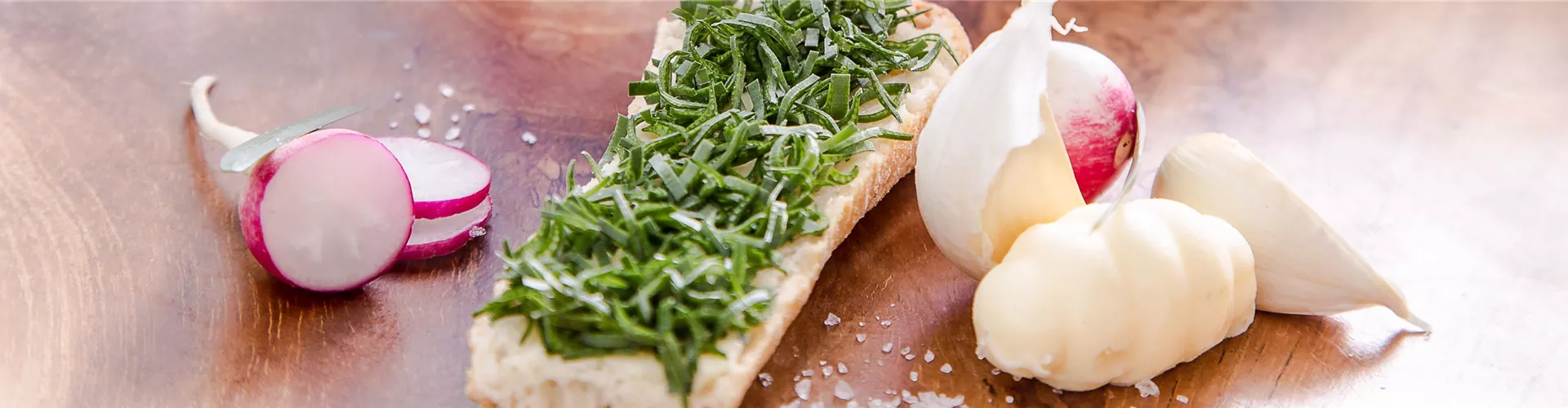 Knoblauchbrot mit Schnittknoblauch - Bellaflora