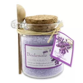 Badesalz Lavendel im Glas mit Holzlöffel