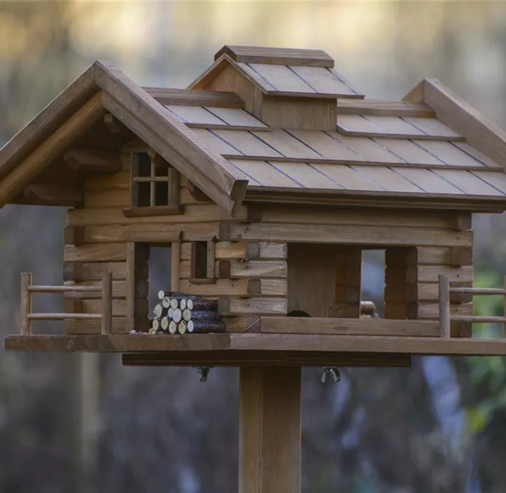 Vogelhaus Almhütte inkl. Ständer